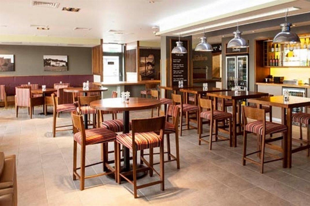 Premier Inn Dudley Town Centre Exterior photo