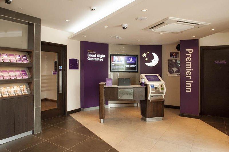Premier Inn Dudley Town Centre Exterior photo
